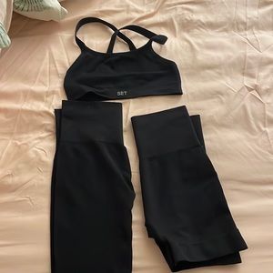 Set active onyx legging bra and shorts set